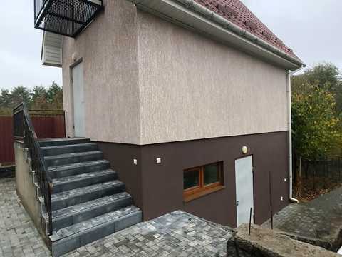 1879654288133248