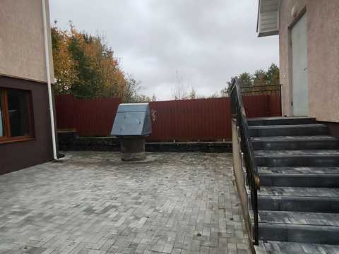 дом по адресу Лисогірська