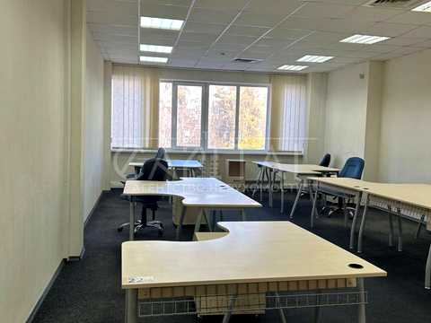 комерційна за адресою Польова вул., 24Д