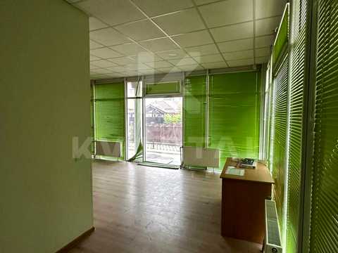 комерційна за адресою Центральна вул., 33-В