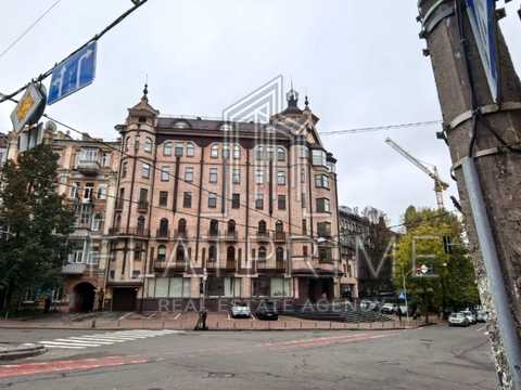 комерційна за адресою Богдана Хмельницького вул., 63а