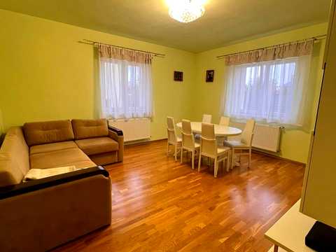 будинок за адресою Винники, Устима Кармалюка вул.