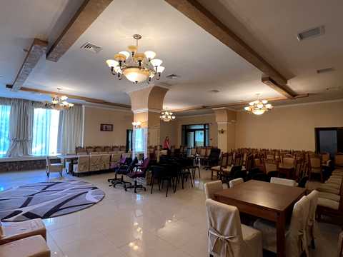 комерційна за адресою Миру вул., 90