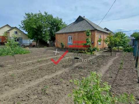 дом по адресу Середня