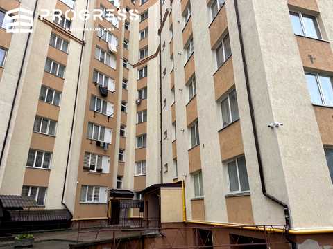 квартира за адресою Василя Симоненка вул., 39