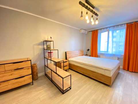 квартира за адресою Сергія Данченка вул., 5