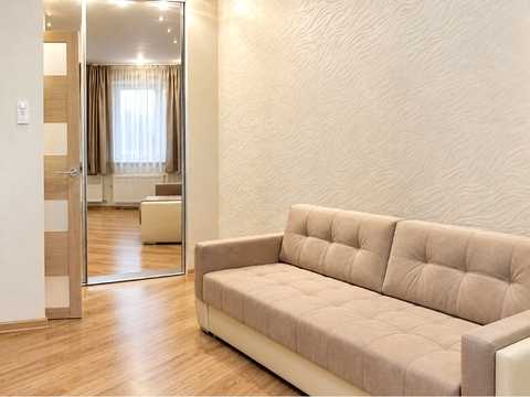 квартира за адресою Королеви Єлизавети ІІ вул. (Глинки), 2
