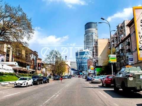 комерційна за адресою Кловський узвіз, 7