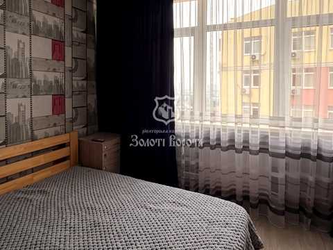 квартира по адресу Сім'ї Кульженків ул. (Петра Дегтяренка), 35