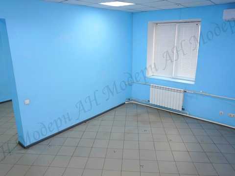 комерційна за адресою Каштанова вул., 2