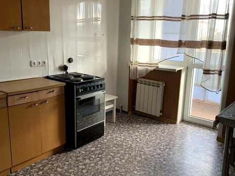 квартира за адресою Космічна вул., 78-А