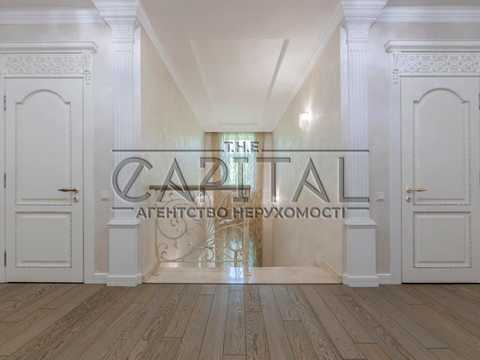 будинок за адресою с. Лісники, Обухівський район