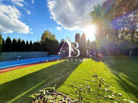 будинок за адресою Лісова вул.