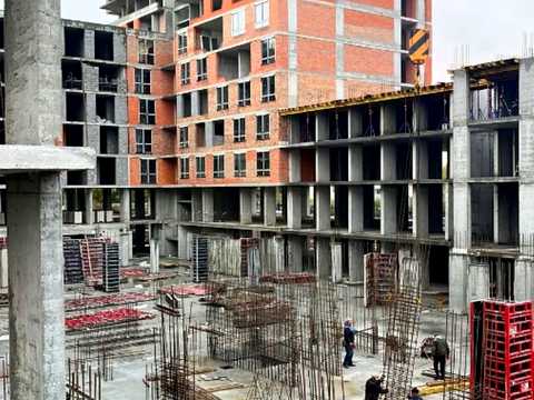 комерційна за адресою Карла Мікльоша вул., (Будинок 1)