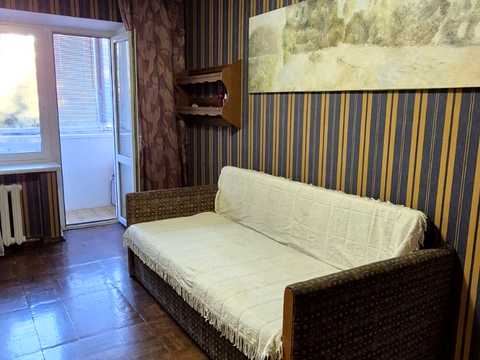 квартира за адресою Верховної Ради бульв., 18