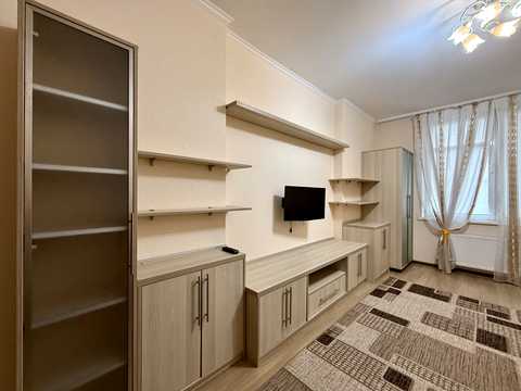 квартира за адресою Володимира Наумовича вул. (Антонова-Овсієнка), 6