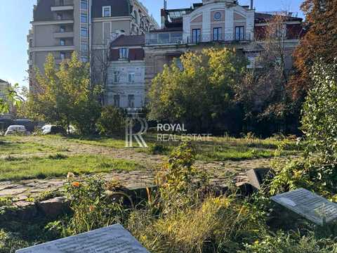 комерційна за адресою Велика Житомирська вул., 4-В