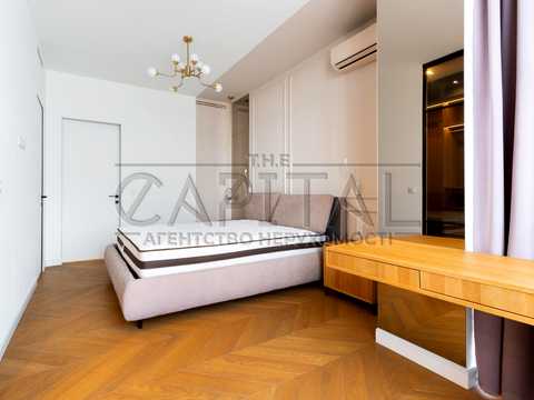 квартира за адресою Трускавецька вул., 8