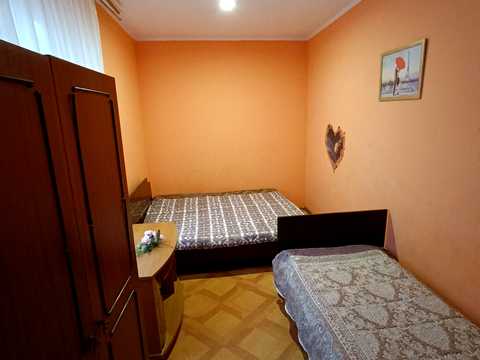 будинок за адресою Йосипа Фішера вул. (4-та Суворівська)