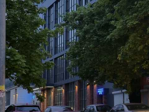 комерційна за адресою Світлий пров., 3