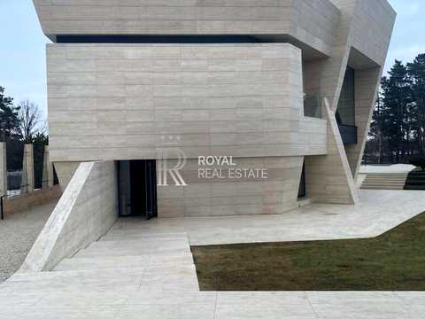 дом по адресу Квітнева