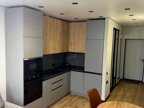 квартира за адресою Космічна вул., 5
