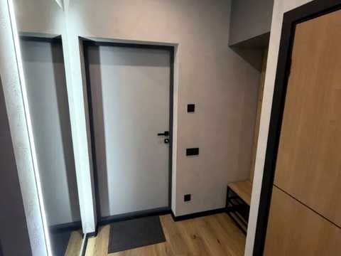 квартира за адресою Космічна вул., 5