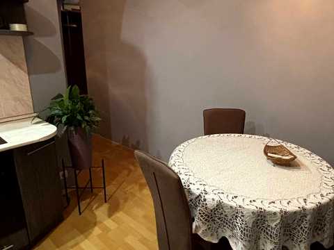 квартира за адресою Ревуцького вул., 10/2