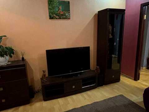 квартира за адресою Ревуцького вул., 10/2