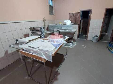 комерційна за адресою Чернівці, Проектна вул., 1