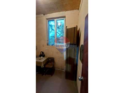 комерційна за адресою Чернівці, Проектна вул., 1