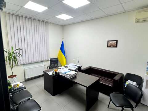 комерційна за адресою Крутогірний узвіз (Рогальова), 28