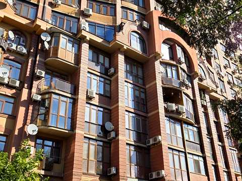 квартира за адресою Євгена Коновальця вул. (Щорса), 36-В