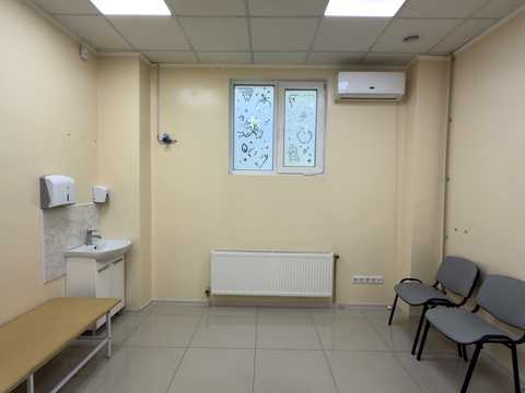 комерційна за адресою Георгія Липського вул. (Толбухіна), 124