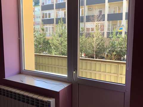 комерційна за адресою Августина Волошина вул., 6
