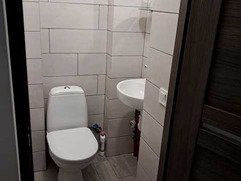 комерційна за адресою Леоніда Глібова вул., 10