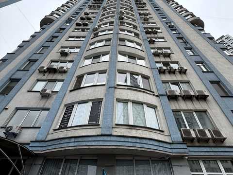 квартира за адресою Дніпровська набережна вул., 26