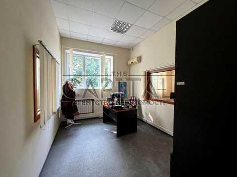 коммерческая по адресу Радистов ул., 64