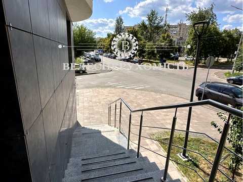 коммерческая по адресу Новомостицкая ул., 15