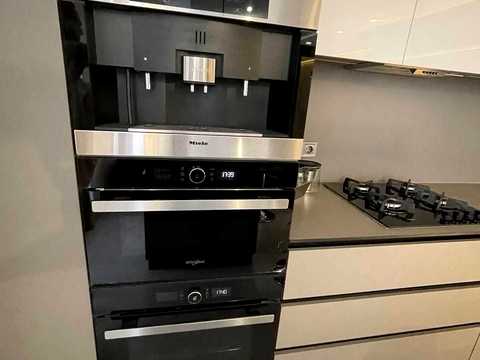 квартира за адресою Тролейбусна вул., 5Б