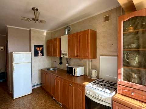 квартира за адресою Остапа Вишні вул., 2