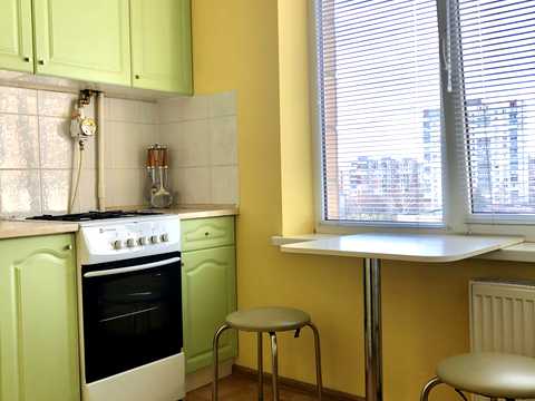 квартира за адресою Райдужна вул., 2