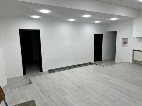 комерційна за адресою Велика Васильківська вул. (Червоноармійська), 67/7