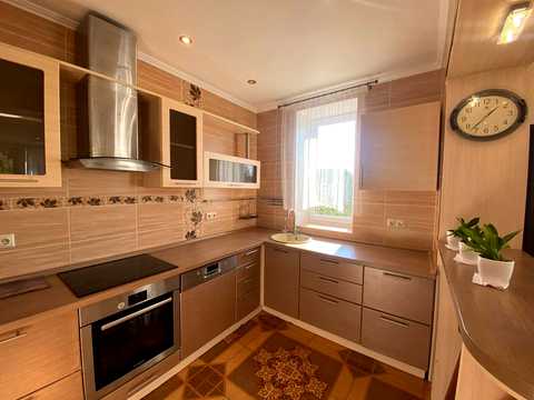 будинок за адресою с. Крюківщина, Квіткова вул., 16