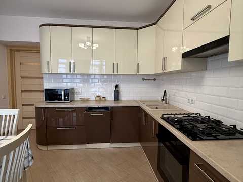 квартира за адресою Слобідська вул., 32
