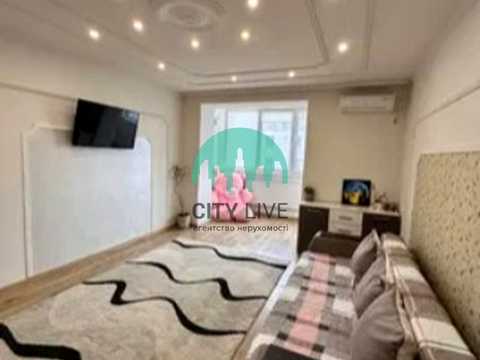 квартира за адресою Івана Миколайчука вул., 30