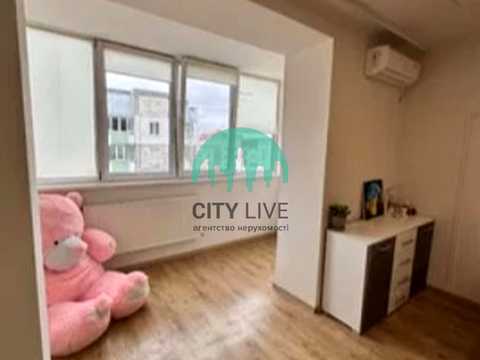 квартира за адресою Івана Миколайчука вул., 30