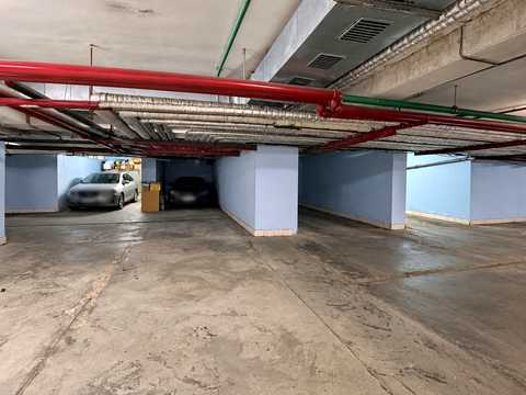 паркомісце за адресою Юлії Здановської вул. (Ломоносова), 58