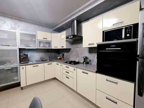 квартира за адресою Карпенка вул., 30