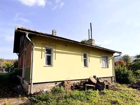 дом по адресу Джерельна-Бічна ул., 6
